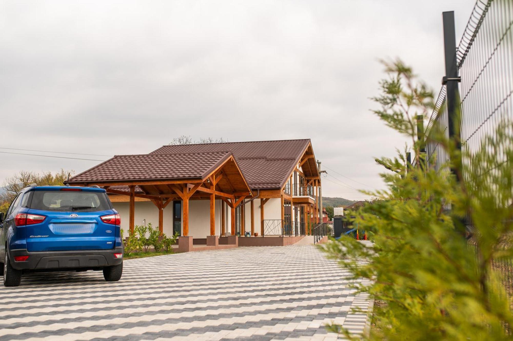 Pensiunea Subcarpati Călimăneşti Buitenkant foto
